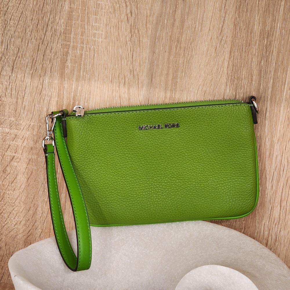 Michael Michael Kors Green Jet Set Small Pebbled Leather Women's Wristlet - Picture 4 of 10